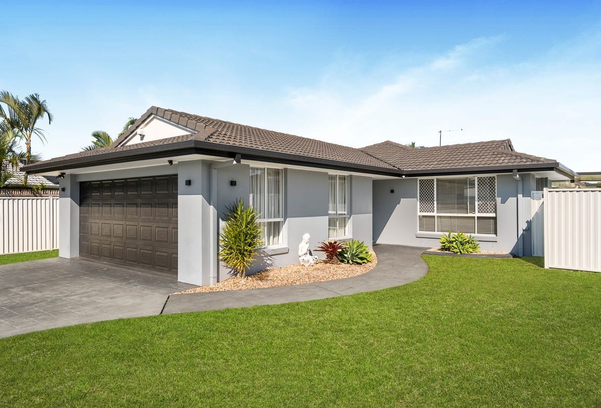 Burleigh Waters, 4220